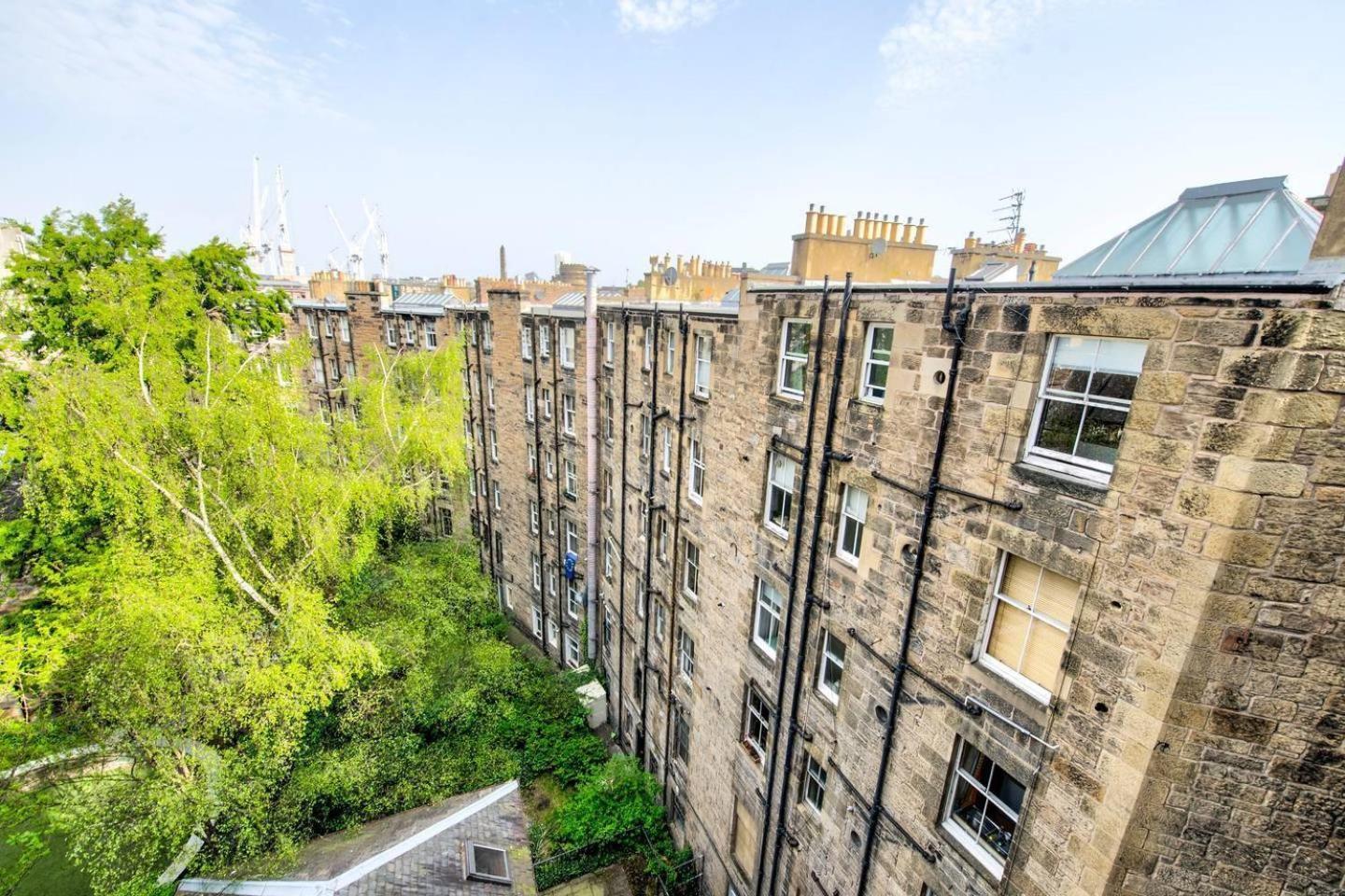 Guestready - Modern 2Br Home On The Royal Mile! 爱丁堡 外观 照片