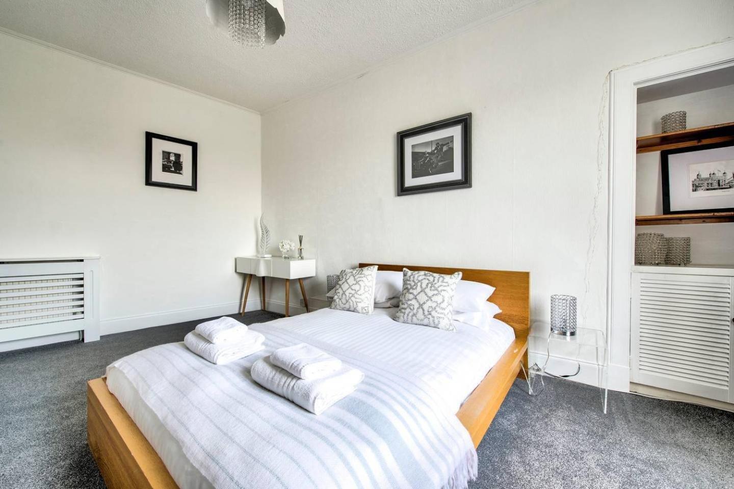 Guestready - Modern 2Br Home On The Royal Mile! 爱丁堡 外观 照片