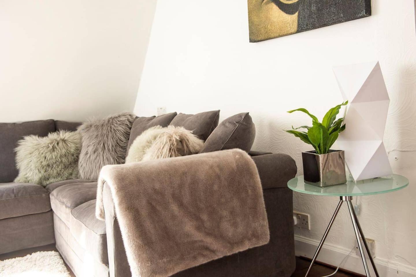 Guestready - Modern 2Br Home On The Royal Mile! 爱丁堡 外观 照片
