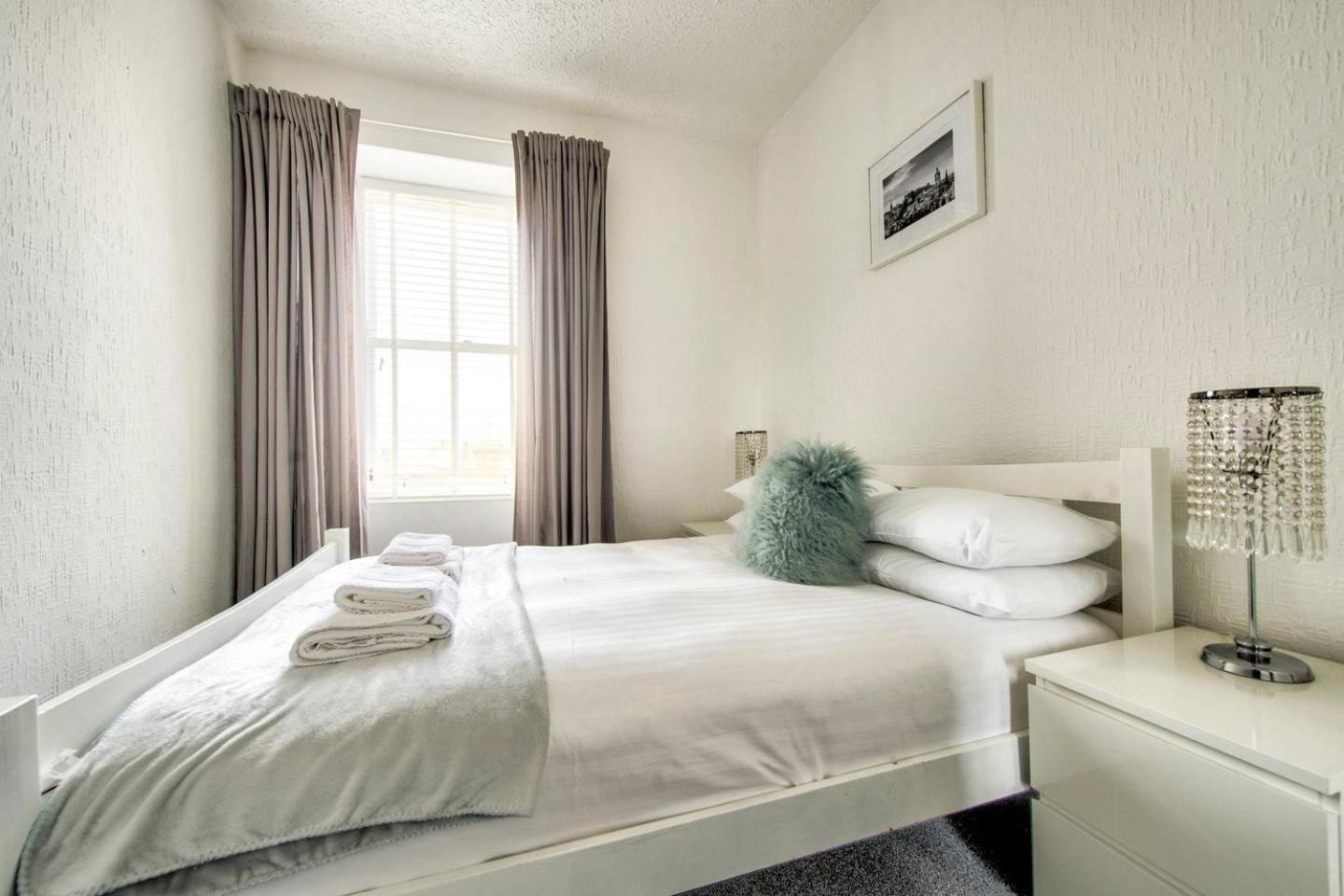 Guestready - Modern 2Br Home On The Royal Mile! 爱丁堡 外观 照片